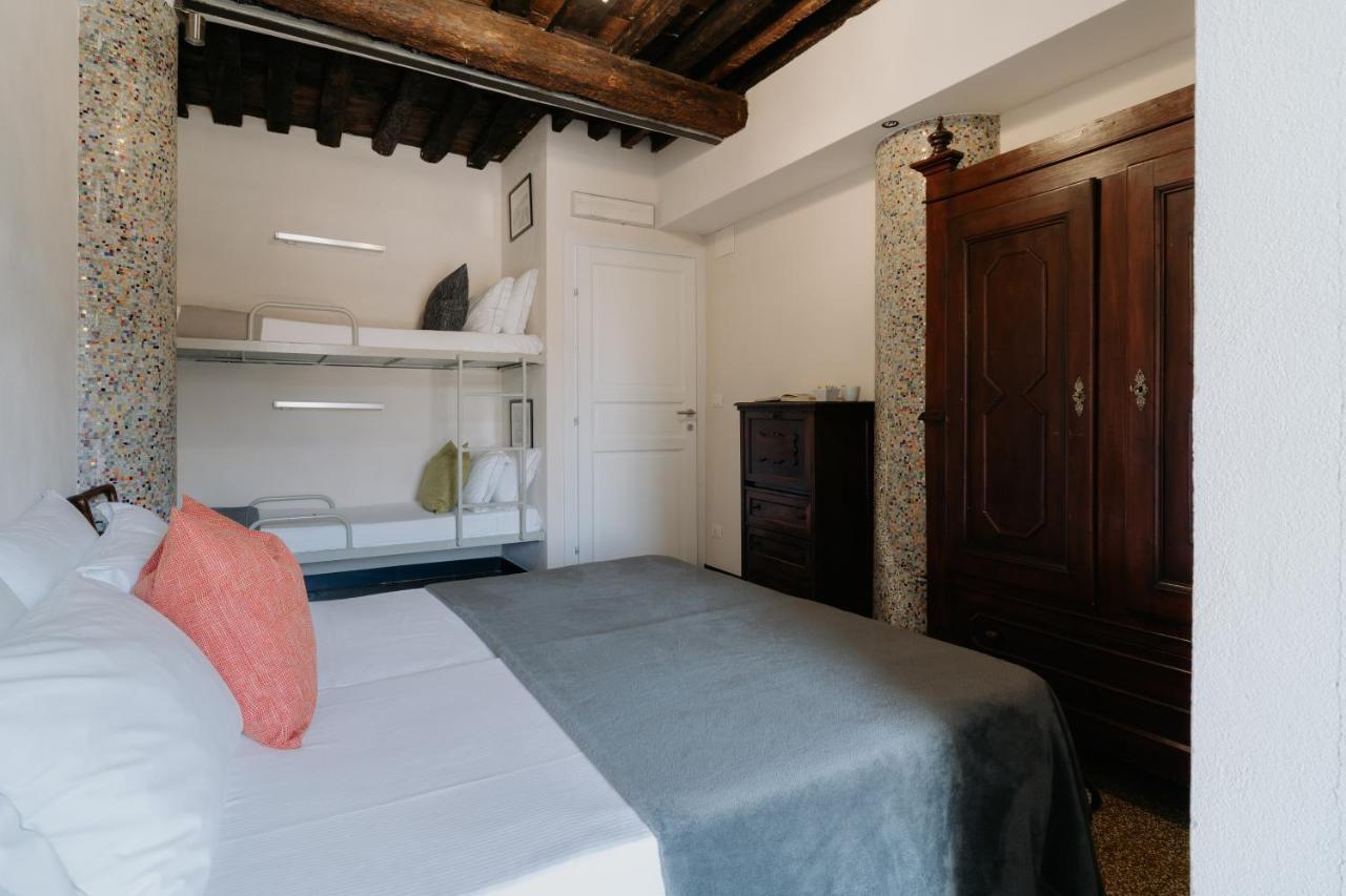 Hostel Le Stanze Del Piccadilly Genua Zewnętrze zdjęcie