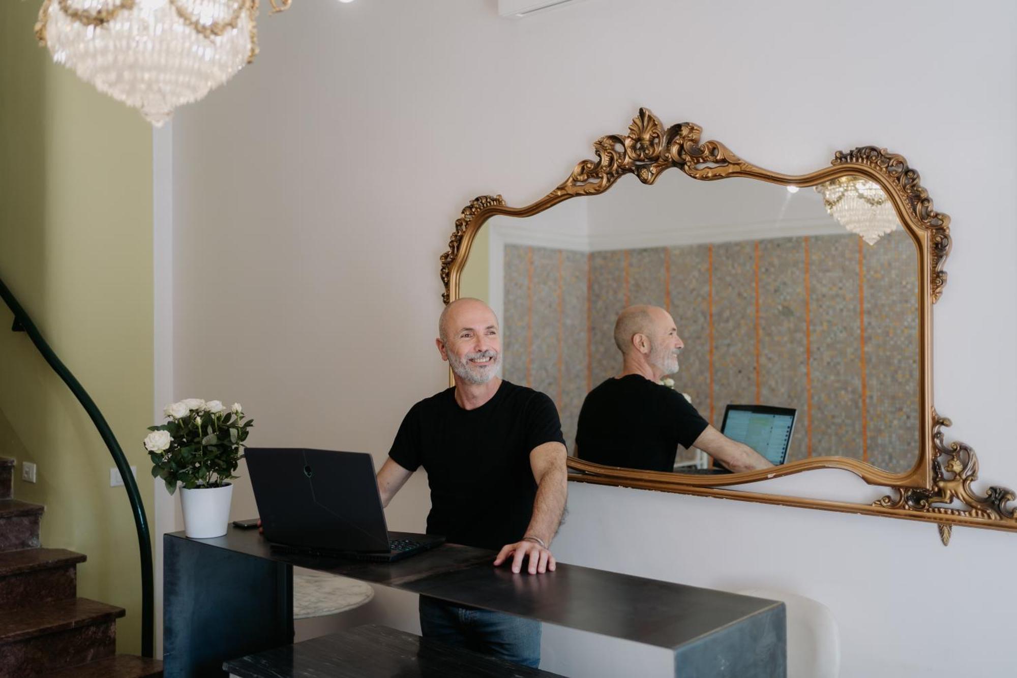 Hostel Le Stanze Del Piccadilly Genua Zewnętrze zdjęcie