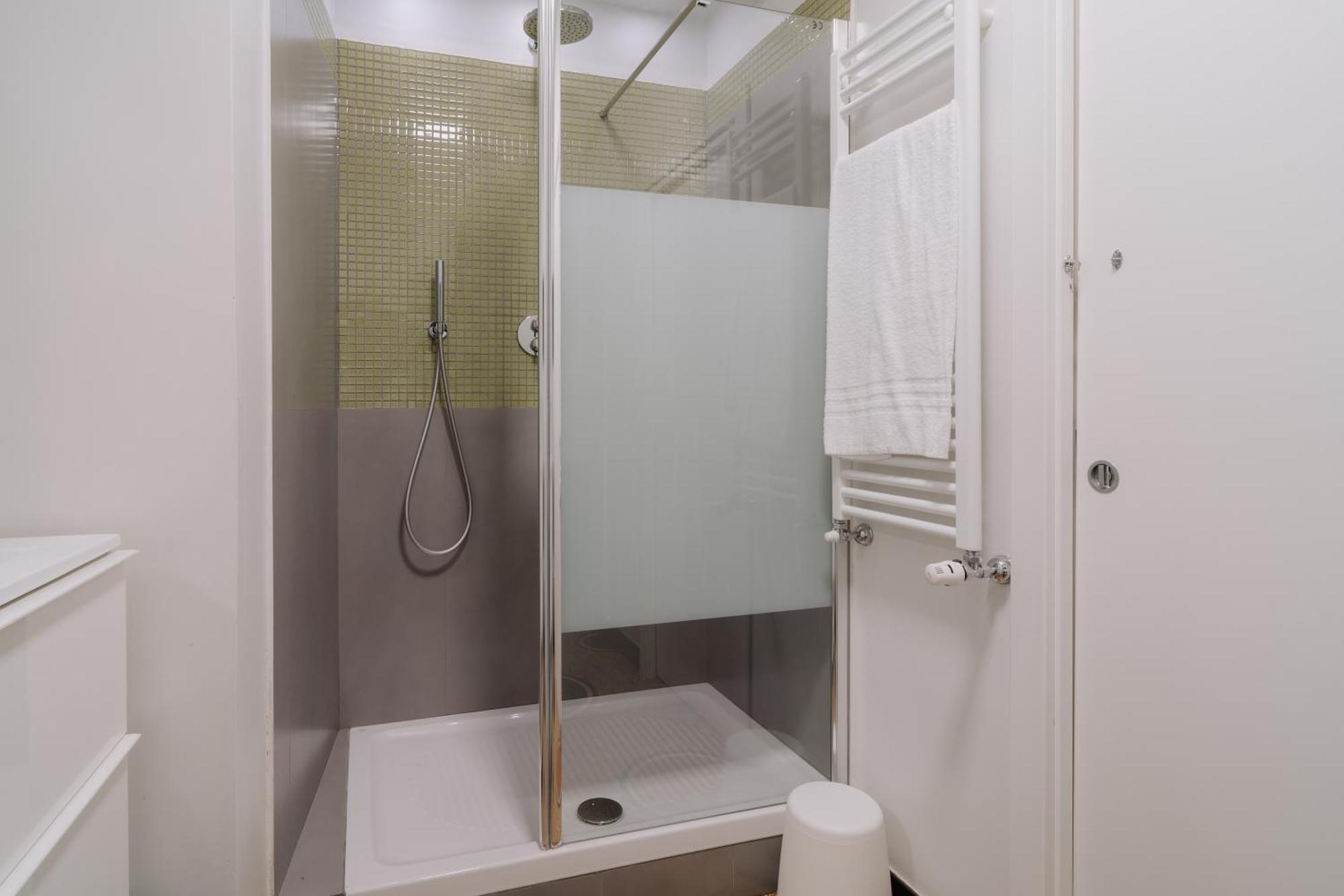 Hostel Le Stanze Del Piccadilly Genua Zewnętrze zdjęcie