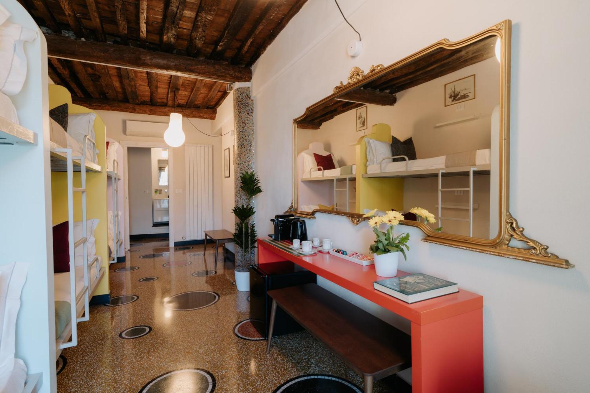 Hostel Le Stanze Del Piccadilly Genua Zewnętrze zdjęcie
